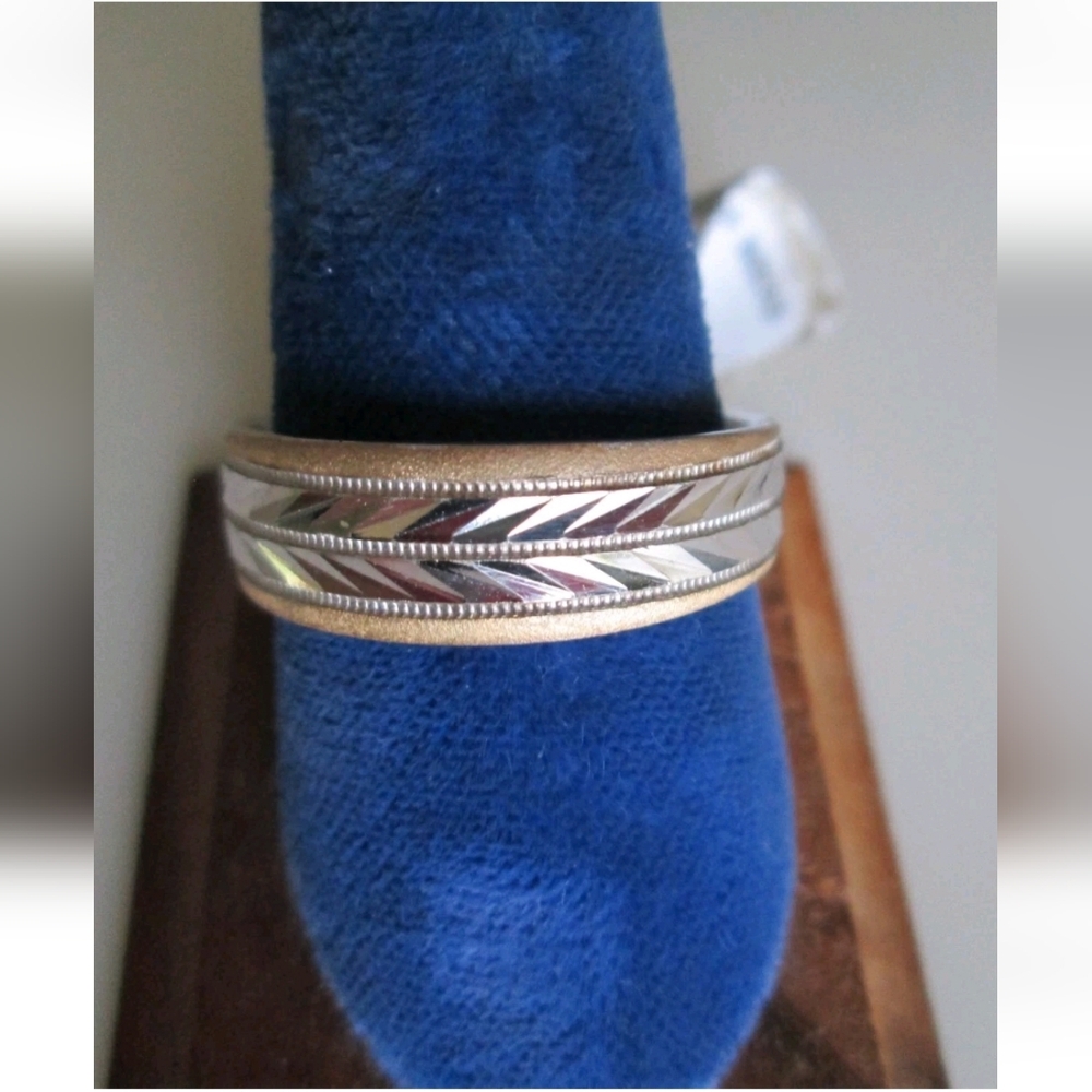 Men's Sterling Silver and 14k Gold Wedding Band